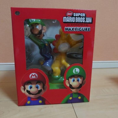 Luigi New Super Mario Bros Wii Max Figure Nintendo Luigi Yoshi