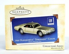 Hallmark 1966 Oldsmobile Toronado Coupe -14th Classic American Car Series