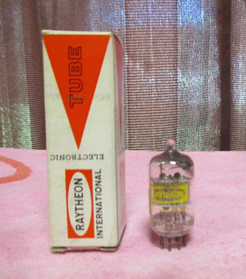 NOS Raytheon 3AL5 Radio/TV Vacuum tube w/Box