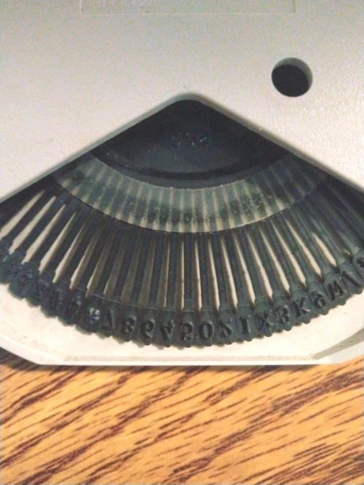 IBM Wheelwriter Cartridge Printwheel II 12 Pitch Prestige Elite 001-008/135502 - Image 2 of 3