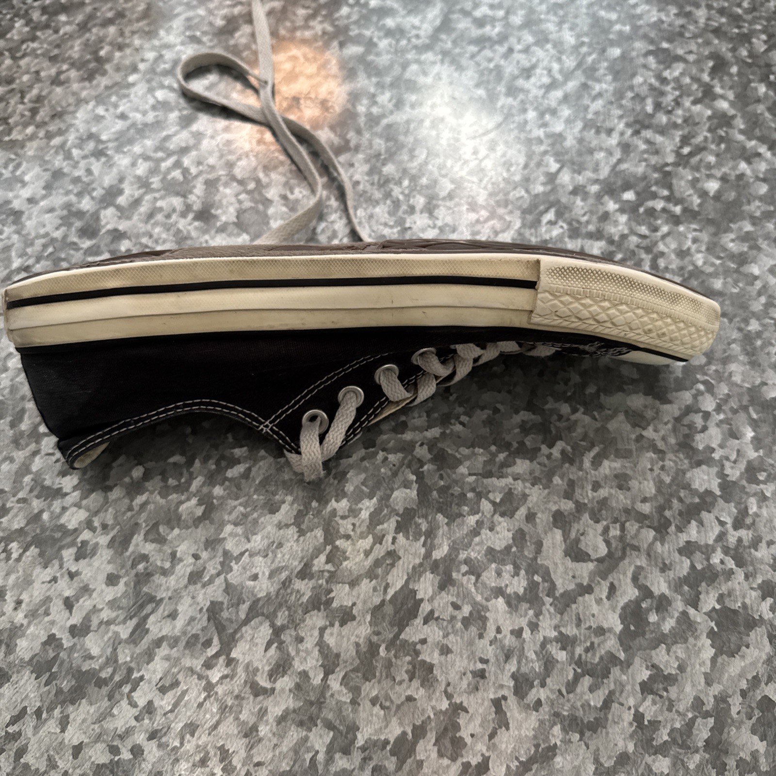 Men's Converse Chuck Taylor All Star Black size 9.5 pre owned retro unisex thumbnail 9