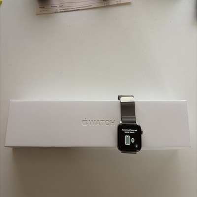Apple Watch Series 5, 44mm, Edelstahl Gold, Milanaise Armband, OVP, Zustand Gut