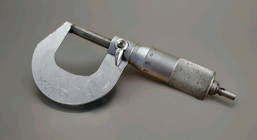 Mitutoyo 0-25mm .001mm Micrometer With Case