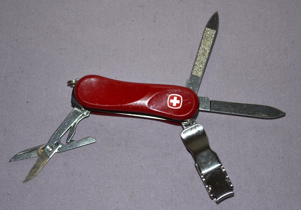 Wenger Swiss Army Nail Clipper, Scissors, Knife 65mm Multi-Tools -- Great - Image 4 of 4