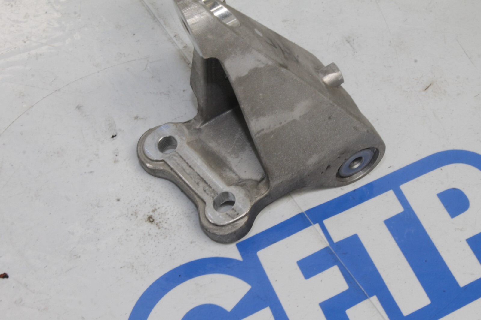 12-14 MCLAREN MP4-12C 12C 570 OEM RH PASSENGER FRONT UPPER STRUT MOUNT 11A5985CP