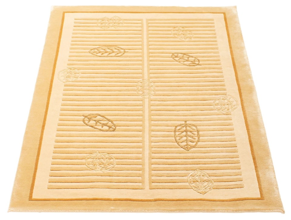 4'0" x 5'10" Hand Knotted Area Rug Traditional Oriental Wool Carpet - Image 3 of 4