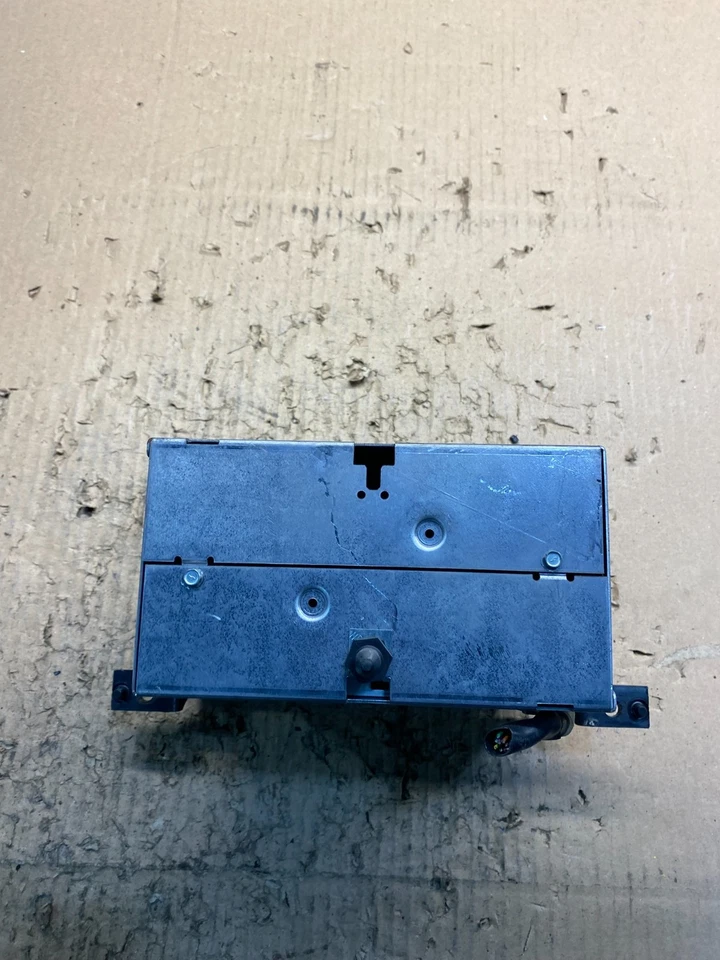 1993 - 1996 年凯迪拉克 Fleetwood 磁带收音机调幅/调频播放器 u1687 DG — 第 3/4 张图片