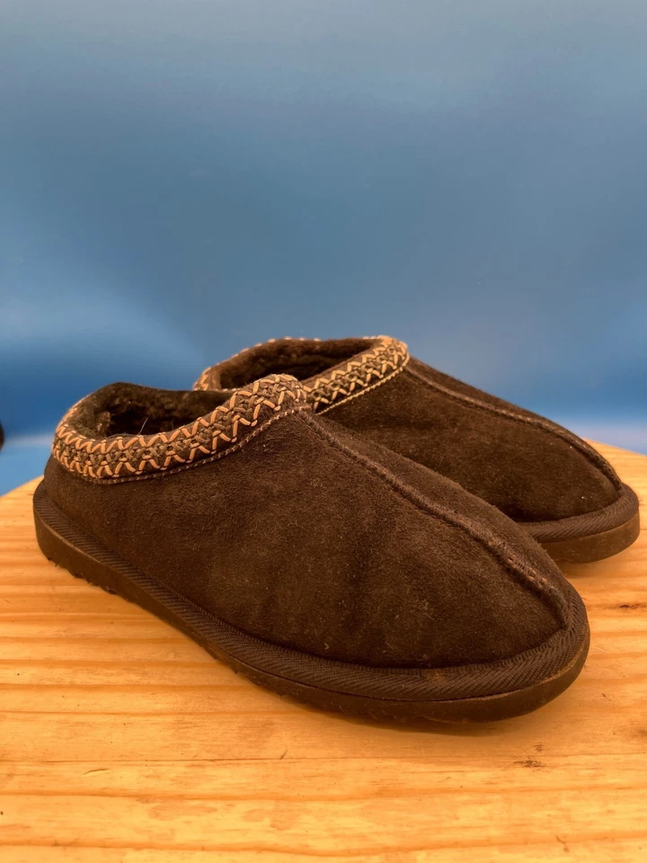 UGG Slip-On Slipper Tasman Unisex Sz 5M/7W Black Fabric Faux Fur Insole Comfort - Image 3 of 4