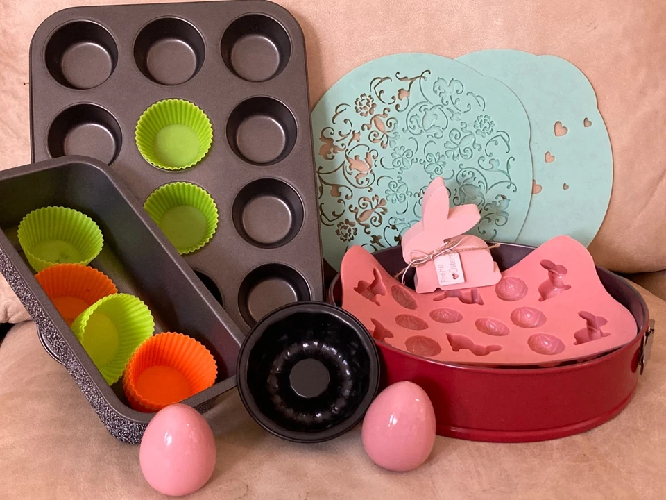 22tlg Back & Deko-Set Muffins Backform Rechteckig Springform Schablonen OSTERN - Bild 2 von 4