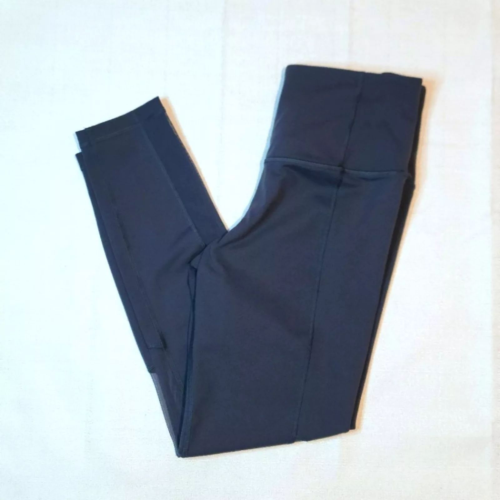 victoria-secret-vs knockout leggings