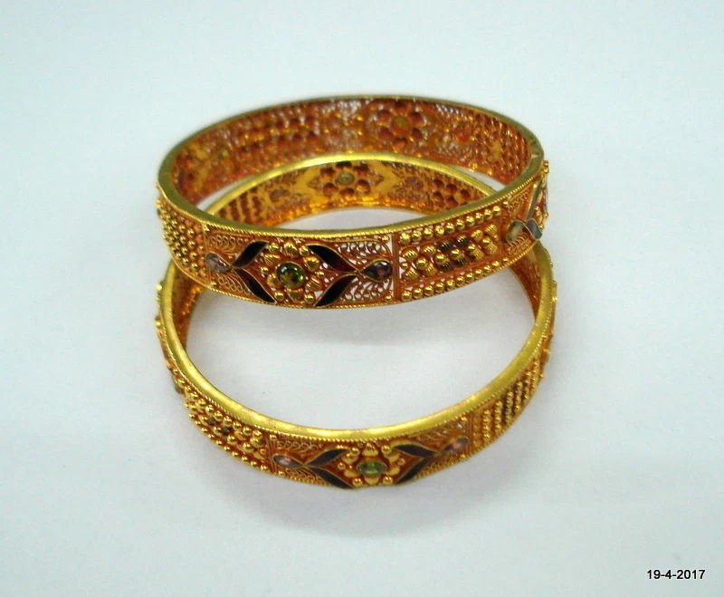 Bangles designs gold 2017 clearance