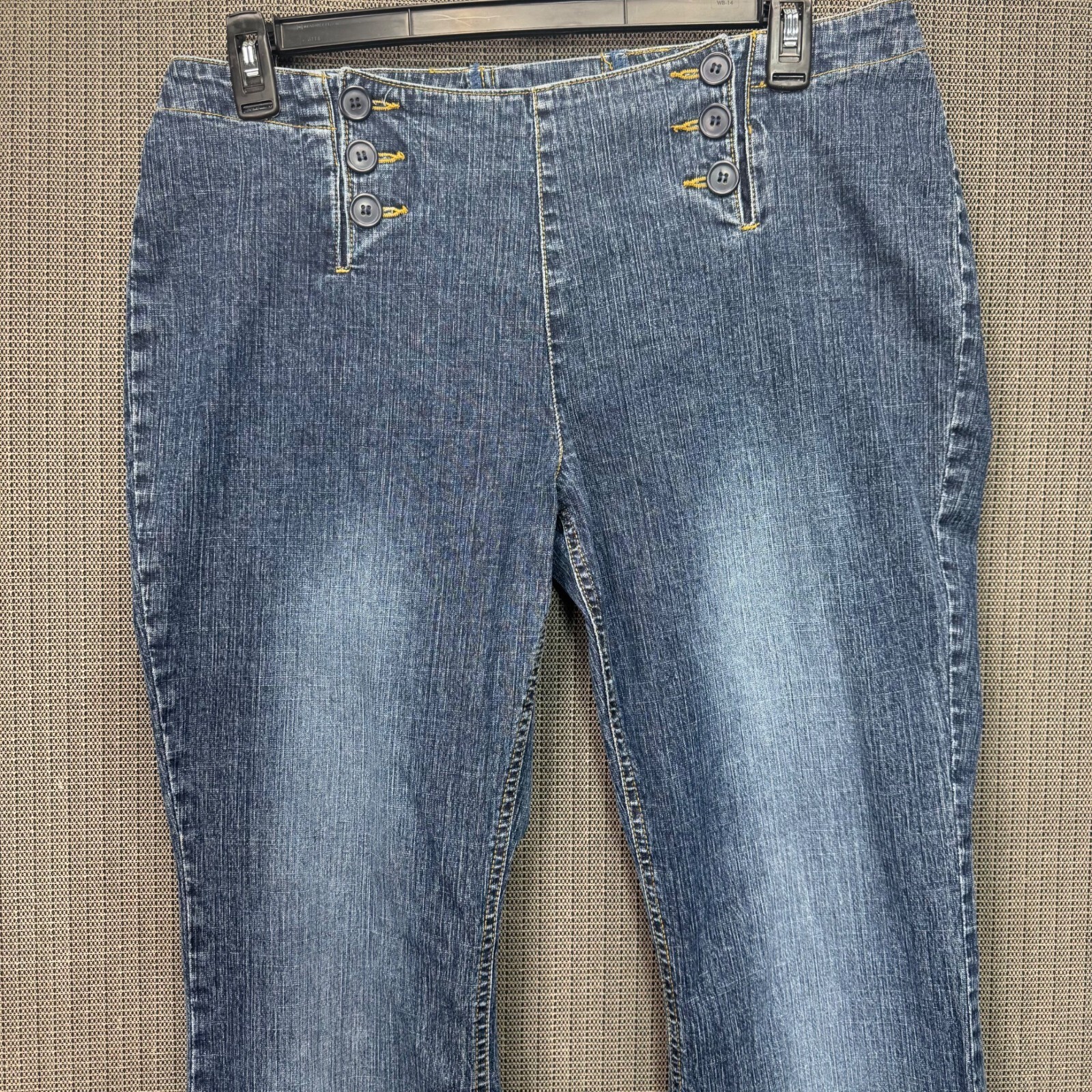 Picture 9 of 10