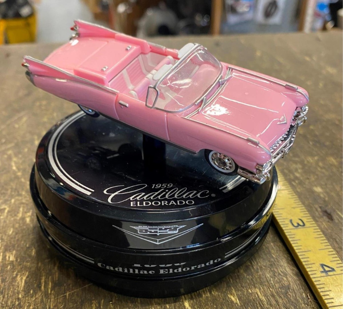 Enesco1959 Pink Cadillac Eldorado Music Box Classic Car Collection