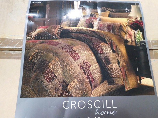 Croscill Galleria King Size Comforter Set Red Multi Color For Sale