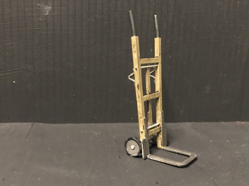 GN15 ,G scale TWO Sack Trolley's for platforms or workshops - Picture 3 of 8