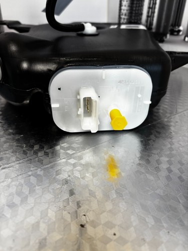 OE EOLYS Fuel Additive Reservoir Tank & Pump Peugeot 807 Expert HDi 1440080380 - Picture 4 of 4