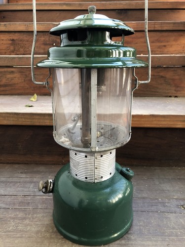 Vintage 1966 Coleman 220F Double Mantle Liquid Fuel Camping Large Lantern Green - Picture 3 of 12