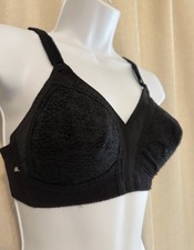 Vintage Playtex 18 Hour Wireless Black Lace Bullet Bra Size 34B