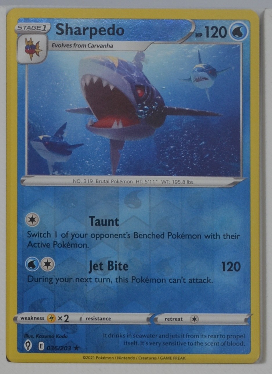 Sharpedo 036/203 Evolving Skies Reverse Holo Pokemon TCG