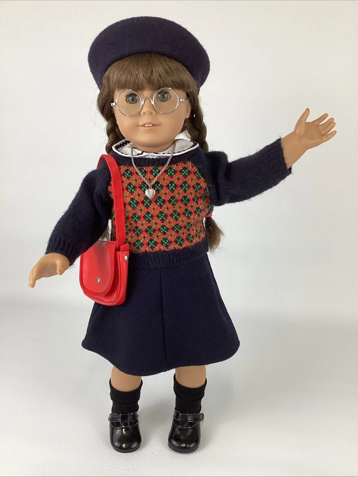American Girl Doll Molly Pleasant Co. Brown Hair Blue Eyes 2008 Box Book Purse - Image 2 of 4
