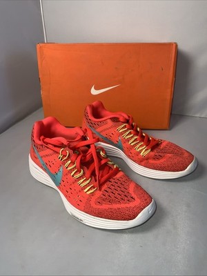 Nike Lunartempo leichte Laufschuhe Größe UK 3 neu im Karton