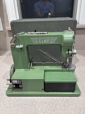 ELNA GRASSHOPPER SEWING MACHINE 500890 PORTABLE W/CASE & ACCESSORIES NICE!!