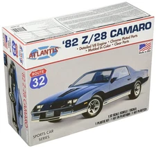 Atlantis Model 1/32 Route 32 1982 Z/28 Camaro Plastic Model ATLAMCM2004
