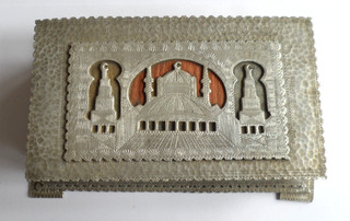 WW2 'trench art' aluminium trinket box marked BENGHASI CYRENAICA & Africa 1948.