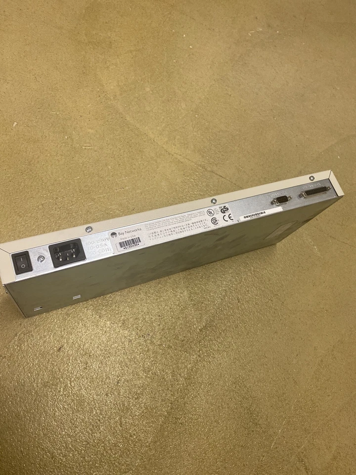 SynOptics 16 Port Ethernet LattisHub 2803 - Image 4 of 4