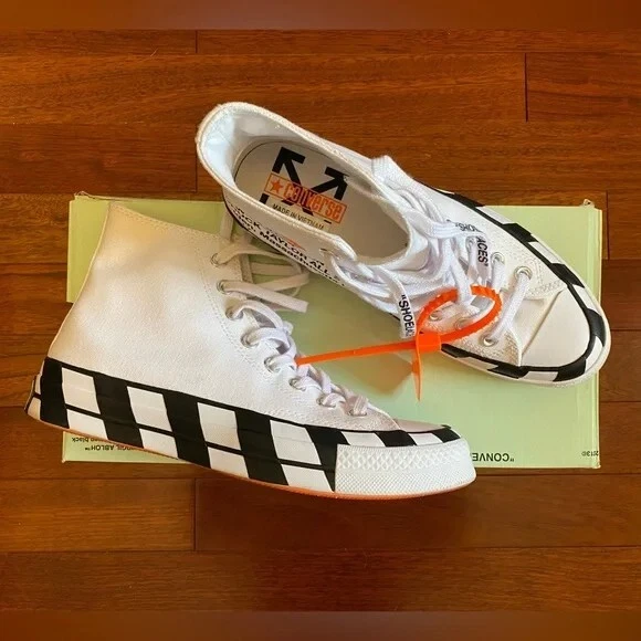 Converse off top white size 9