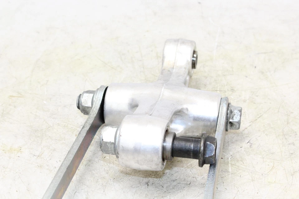 2000 Suzuki Katana 750 Gsx750f link de ligação de choque traseiro Dogbone - Imagem 4 de 4