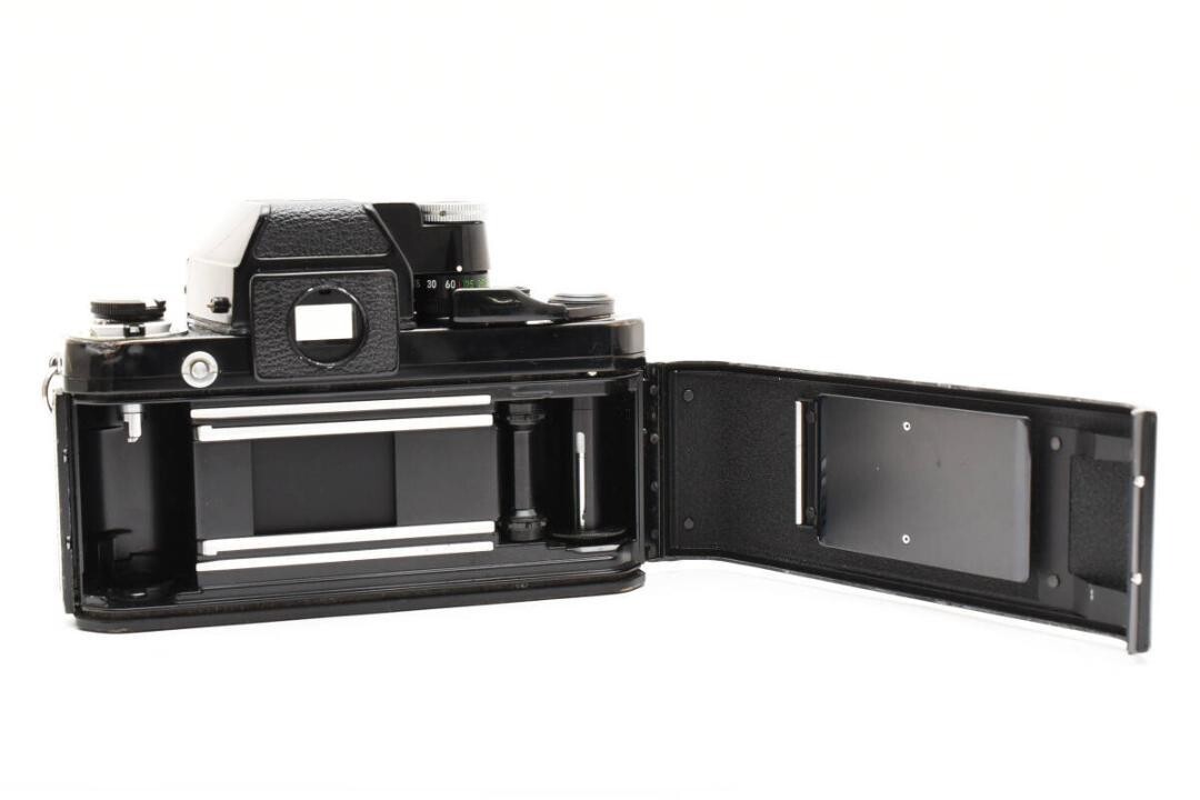Nikon F2　一眼レフカメラ 1971年の名機『Nikon F2』で撮る！ 新宿〜池袋｜Camoor -カメラ