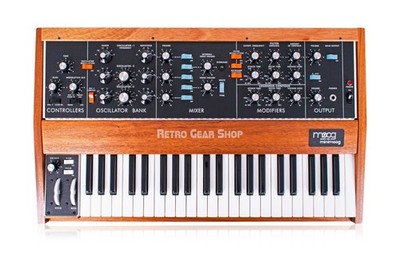 Moog Minimoog Model D Mahogany Analog Synth 2022 Edition Reissue +