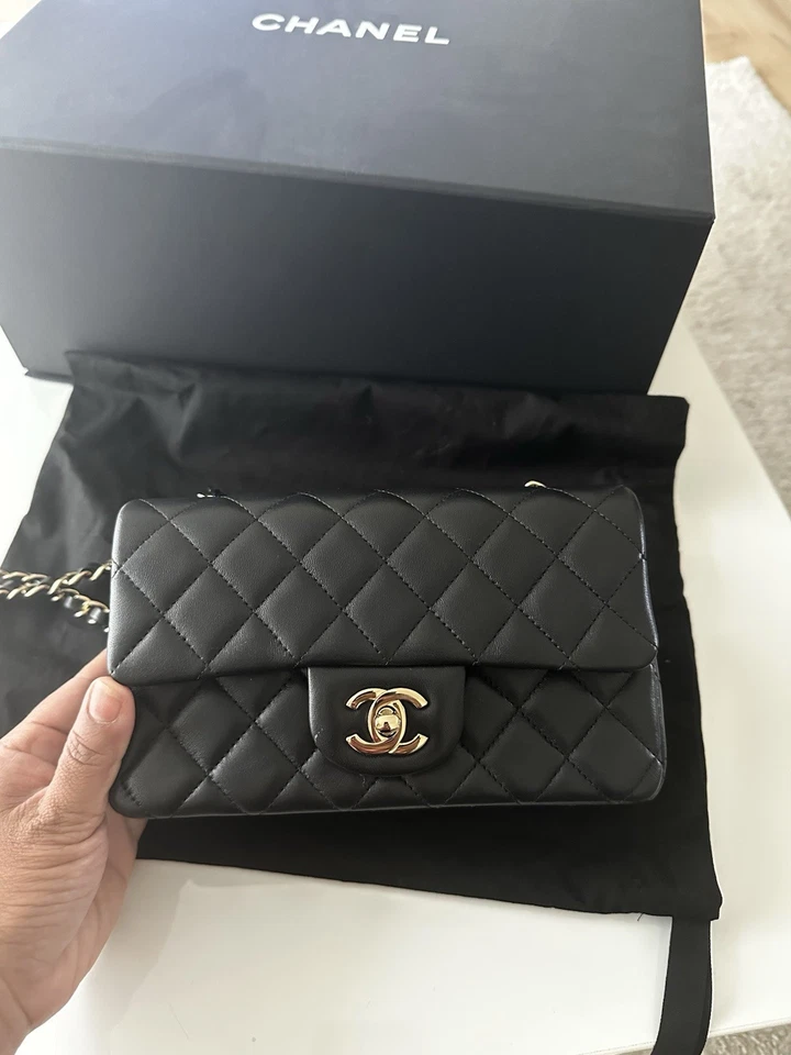 NUEVO Bolso Chanel Mini Rectangular Clásico con Solapa Negro Piel de Cordero con Herrajes Dorados Auténtico Foto 3 de 4