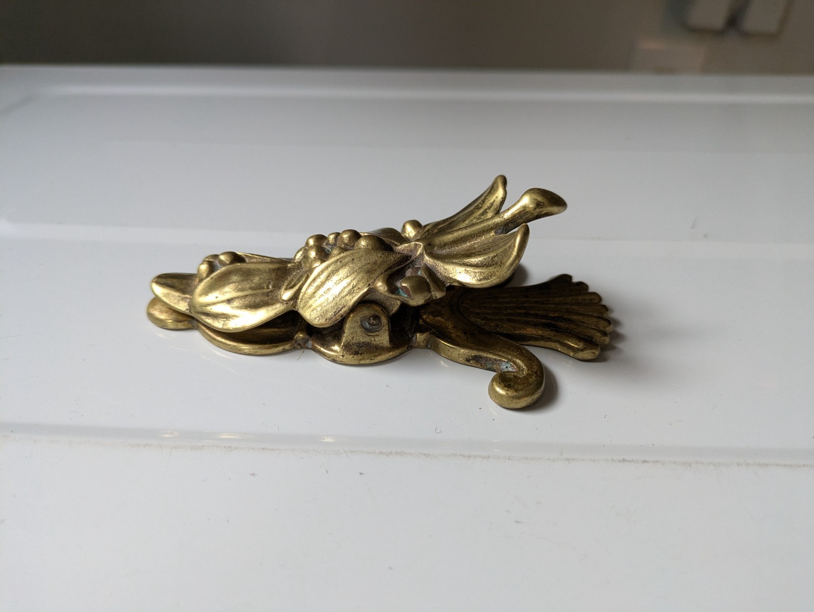 Vintage Virginia Metalcrafters Mistletoe Clip Brass Paper Clip VMC 7-27