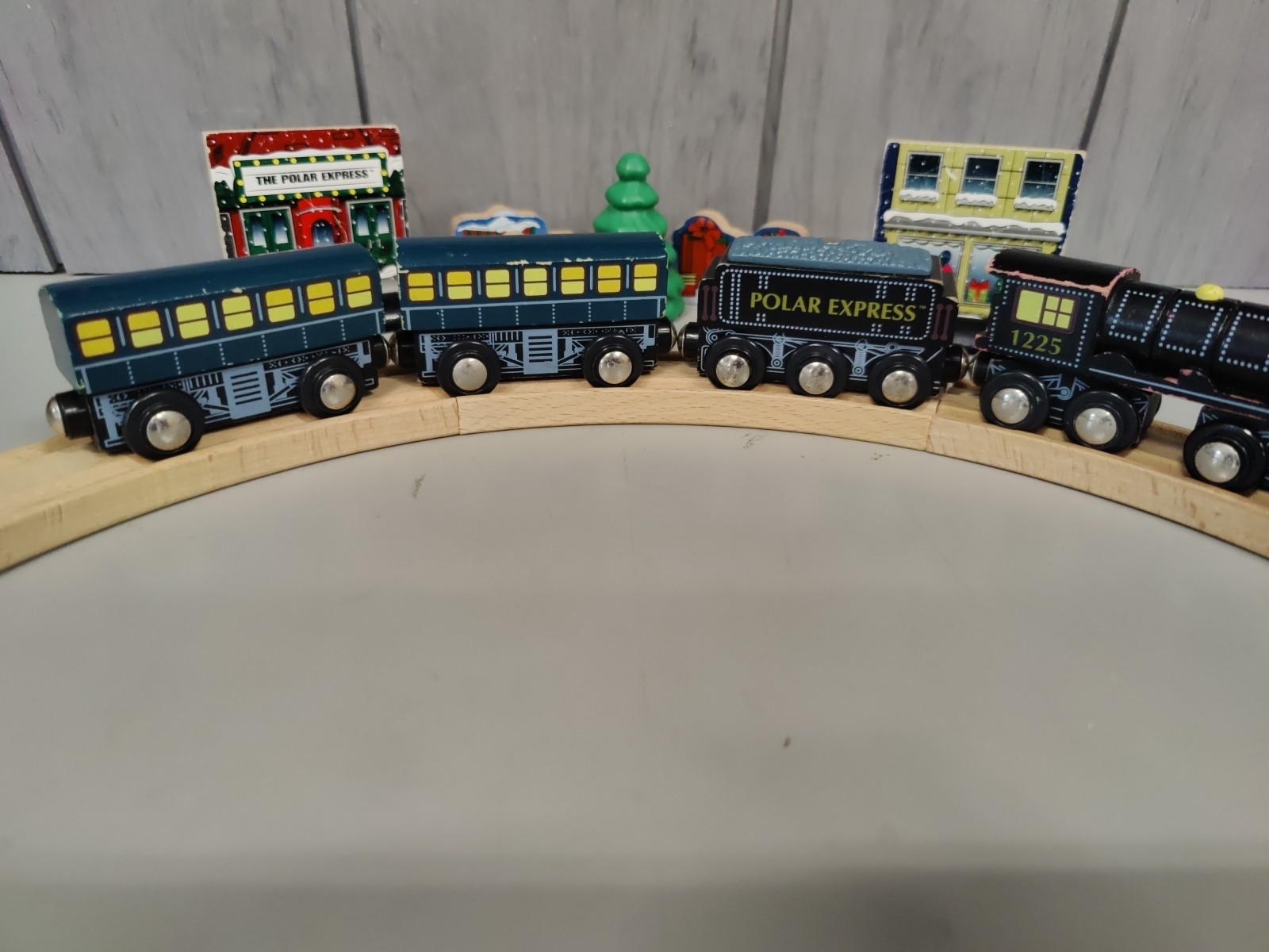 Picture 2 of 8