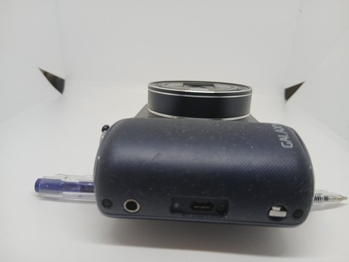 MINT Samsung Galaxy Camera EK-GC200 Wi-Fi 21x Zoom Smart Touch screen 16MP Boxed - Picture 6 of 11