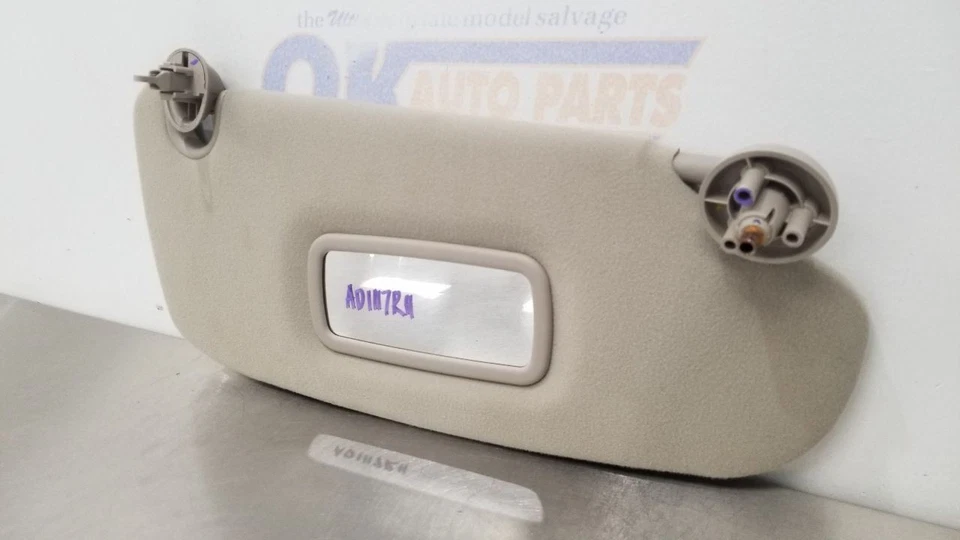 09 DODGE RAM 3500 QUAD CAB SUN VISOR RIGHT PASSENGER GRAY CLOTH - Image 3 of 4