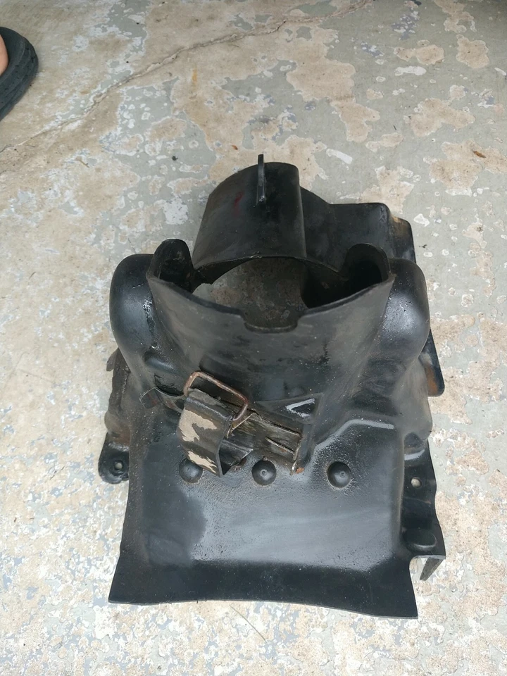 1979 YAMAHA IT250 IT 250 INNER FENDER MUD GUARD - Image 3 of 4