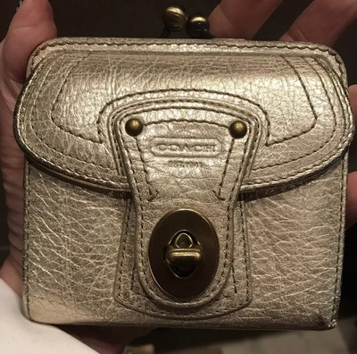 coach turnlock wallet
