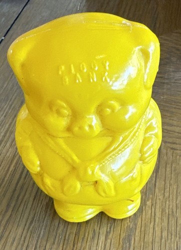 Vintage Yellow Plastic Piggy Bank Money Coins Collections 4” Missing White Hat