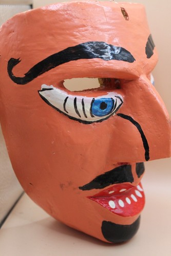901 WOODEN MASK 2 Pzas Decorative HALL HANGING Hand Carved Folk Artesania nov - Picture 7 of 8