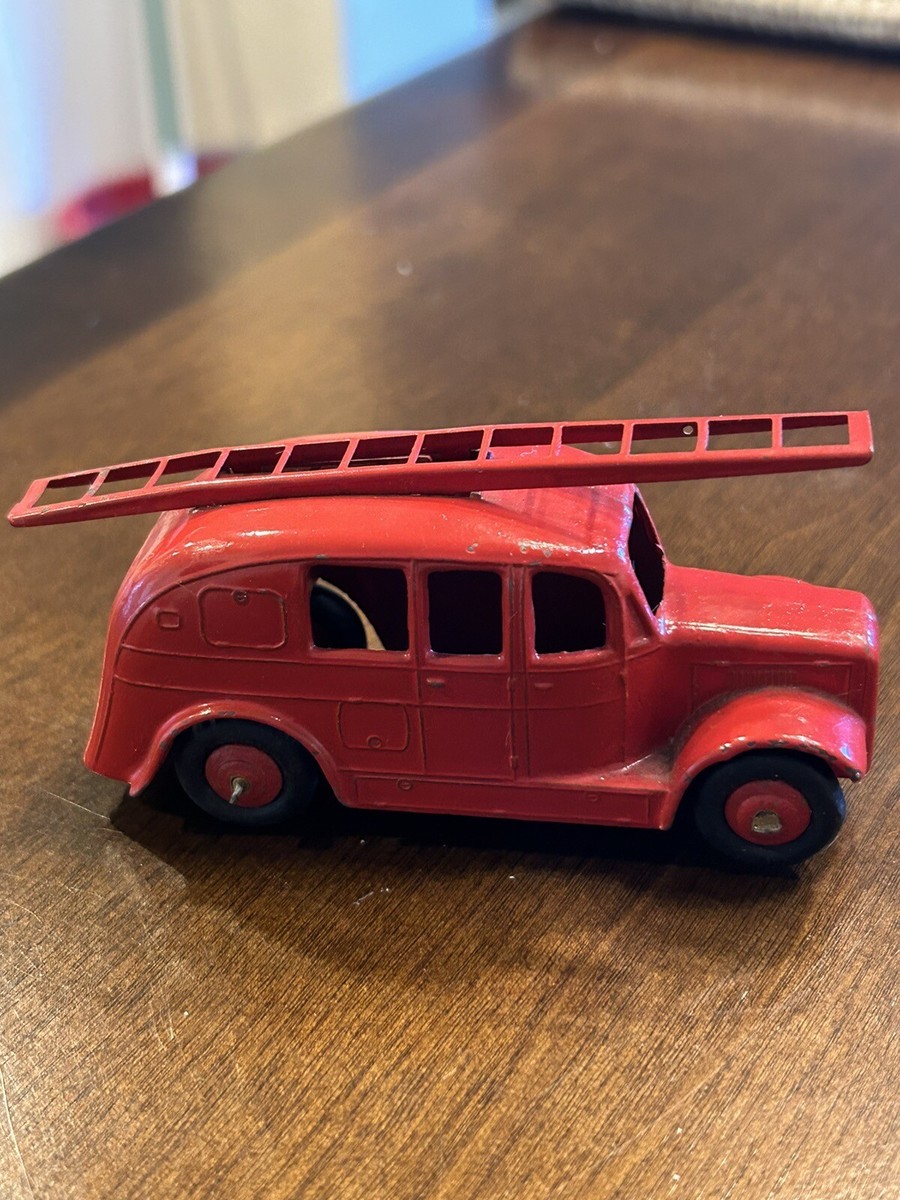 Dinky NO23 (582)シトロンレッカー車　1959年製、フランス Dinky NO23 (582)シトロンレッカー車 1959年製、フランス - メルカリ