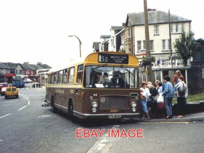 FOTO HANBURY SQUARE HANBURY SQUARE IN BARGOED. ONE OF INTER VALLEY LINK'S BRIS