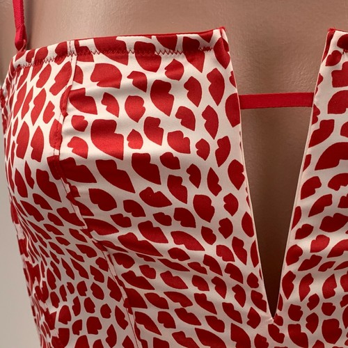 Victoria’s Secret Very Sexy Unlined Strapless Bustier Bra Red/White M NWT - Picture 7 of 12