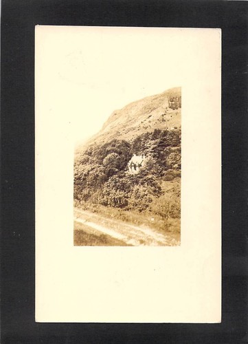 A4804 UK Country Cottage Scene rp vintage postcard - Picture 1 of 2