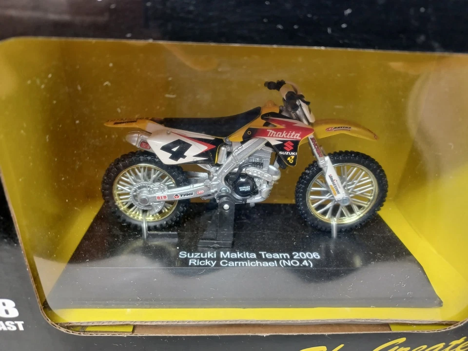 NewRay Ricky Carmichael Suzuki 2 bikes &Peterbilt Model 387 3 pcs collection set - Image 4 of 4