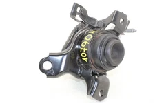 2018 - 2024 TOYOTA CAMRY 2.5L RIGHT SIDE ENGINE MOUNT FRAME SUPPORT BRACKET OEM