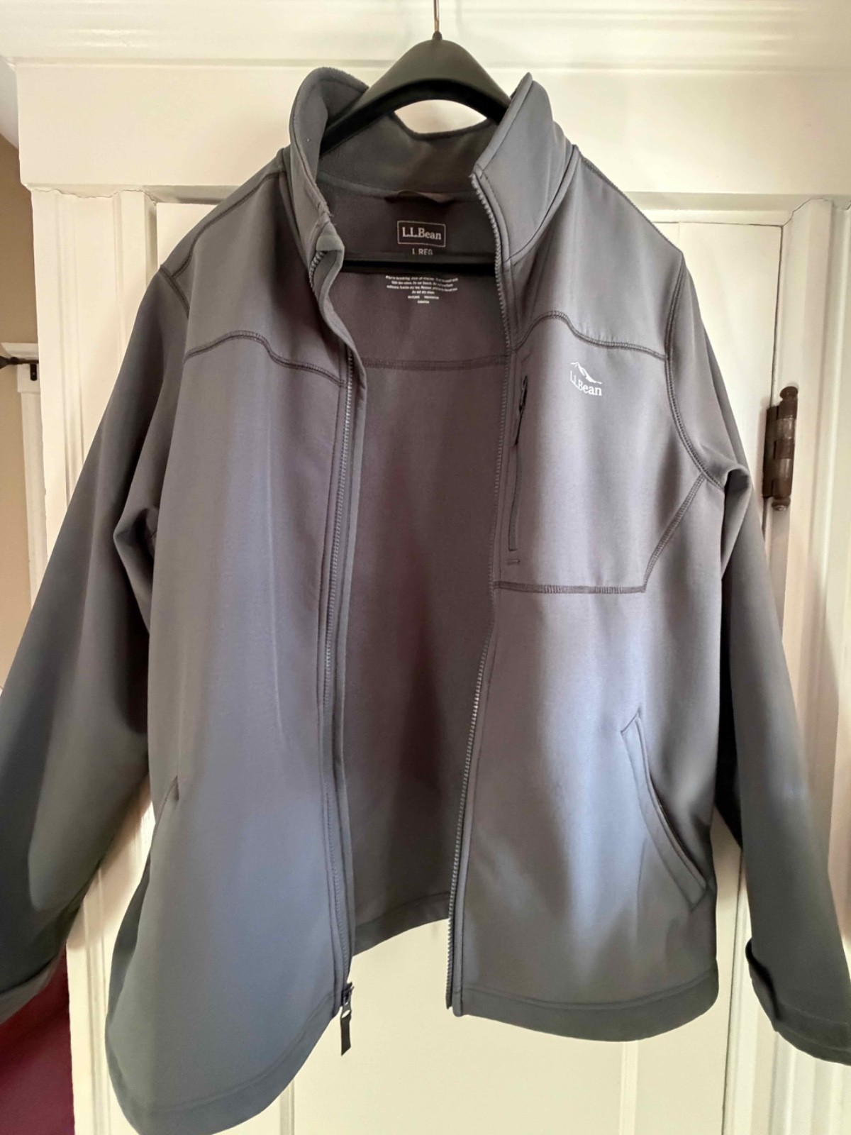 LL Bean Men's Windproof Softshell Jacket, Charcoa… - image 1