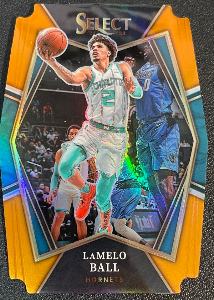 LaMelo Ball 2021-22 Panini Select 25/65 Orange Die Cut Premier Level #185
